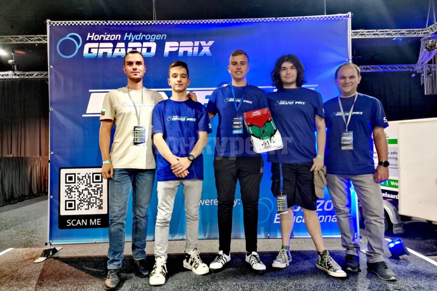 Пилоти от Враца са четвърти на световни финали
